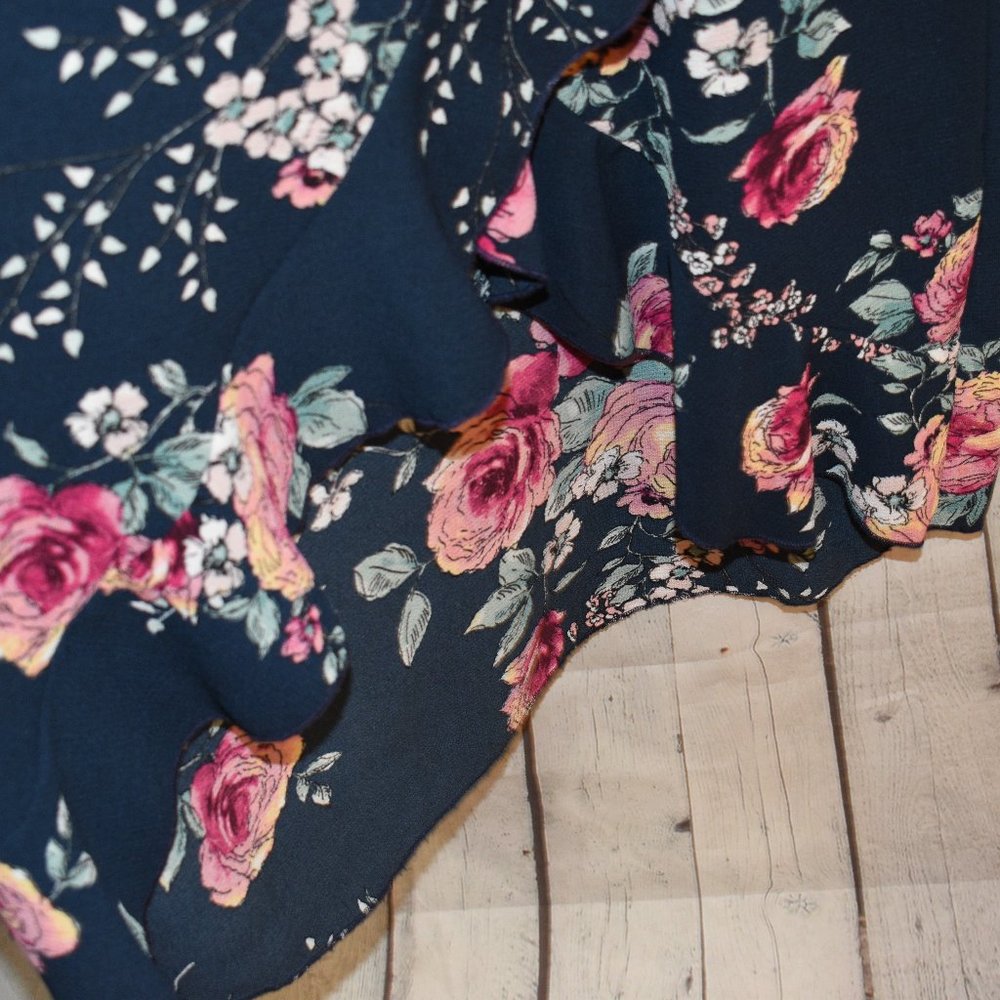 Dress (DR11) - Picture 4 of 7